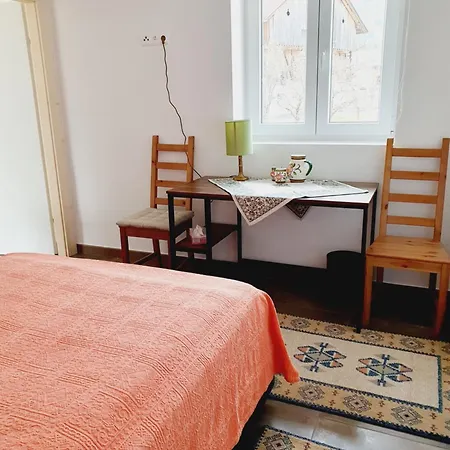 Apartment In Moelltal